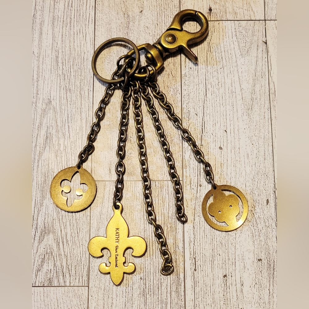 🖤Kathy Van Zeeland Gold Fleur-de-Lis Keychain - Picture 2 of 4